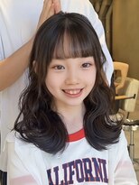 ティア(Tia.)&nbsp;キッズカット/くびれヘア/ぱっつん/前髪/サイドバング/小顔）