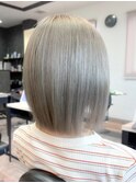 シルバーグレイ　10代/20代/美髪/卵型/丸型/ベース/逆三角/四角