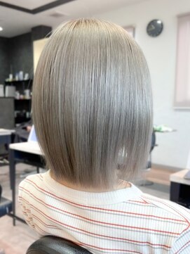 プログレス 仙台駅東口店(PROGRESS) シルバーグレイ 10代/20代/美髪/卵型/丸型/ベース/逆三角/四角