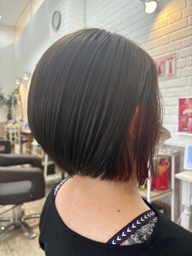 ファーストクラス 宝木店 前下がりボブ