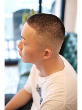 ブロートーキョーバーバーショップ 神田店(Bro Tokyo BARBERSHOP) 【神田】ベリーショートスキンフェード