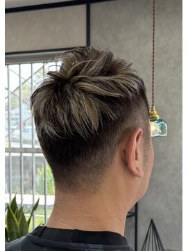 ムム(mumu...) 刈り上げショート