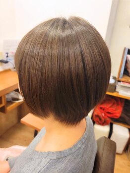 ピーチ(Peach)の写真/大人女性の魅力を引き出すショートならお任せ◎キレイなシルエットにこだわった似合わせカット♪[市川駅]