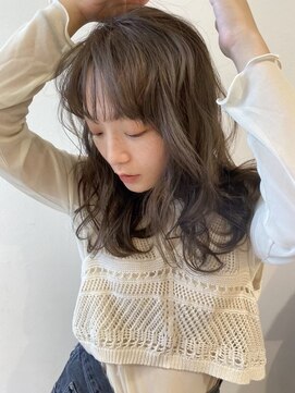 ユーフォリア 青山(Euphoria) こなれ感 ミディアムレイヤー 抜け感カラー