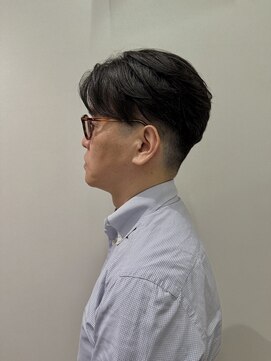 刈り上げセンターパート