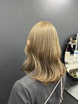 ホワイト 梅田(white)&nbsp;ワンブリーチミルクティーカラー