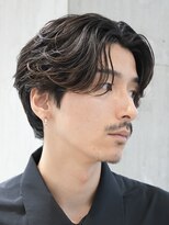 バイフィフス 原宿/表参道(by fifth)&nbsp;原宿フェザーパーマメンズカットナチュラルセンターパートウルフ