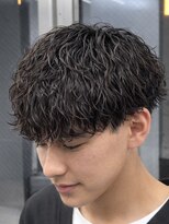 オーバル ジングウマエ(OVARL jingumae) 細かめ縦落ちツイストスパイラルパーマ