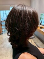 ナチュラル ヘアーデザイニング(Natural hair designing) 大人ネオウルフ/ミディアムレイヤー/トップふんわり/高級感ヘア
