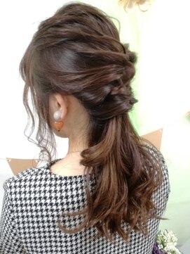 ララ(LALA) ローポニー（ねじりver）