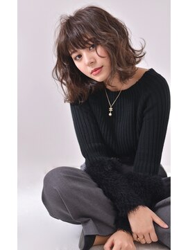 バズ ヘアーメイク(buzz Hair make) [buzz-Hairmake]　セミディ（外ハネスタイル）