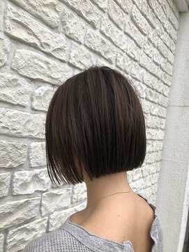 シルク バイ ルカ(SilQ by Luca) ミニボブ×切りっぱなし