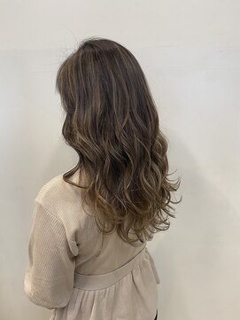 ベイス アワジ(BASE) バレイヤージュハイライト