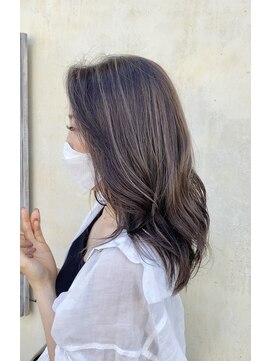 エイミーバイアフロート(amie  by afloat) 雰囲気漂う◎コントラストハイライト