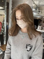 ヘアーアンドメイク ビス(HAIR&MAKE bis)&nbsp;海外風ミルクティーベージュカラー♪【多田　華歌】