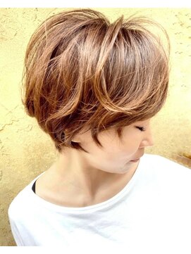 ビュートリアム 梅田(BEAUTRIUM) 20代/30代/40代/大人可愛い/辺見えみり/大人ショート