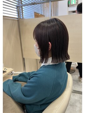 アドラーブル 長岡リバーサイド千秋店(adorable) ぱつッと☆切りっぱなしボブ☆