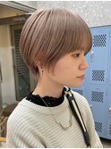 ショートボブハイトーンカラーミルクティーベージュダブルカラー