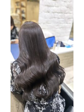 フリーラ 表参道(freera) 潤艶ブラウン