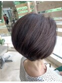 ネープサイドタイトボブ