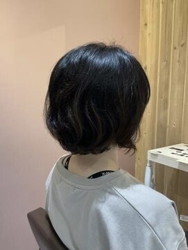 コク(koku) 黒髪ボブスタイル