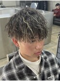 メンズツイストパーマ×金メッシュ