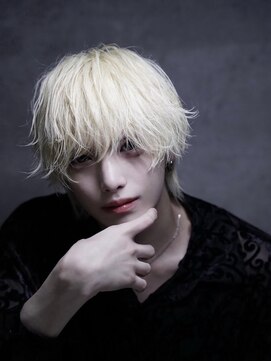 シン(syn) ブロンドマッシュウルフ