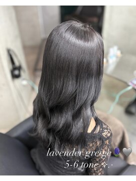 フォレストミラー(Forest Mirror) 艶感たっぷりラベンダーグレージュ / Forest Mirror 新宿