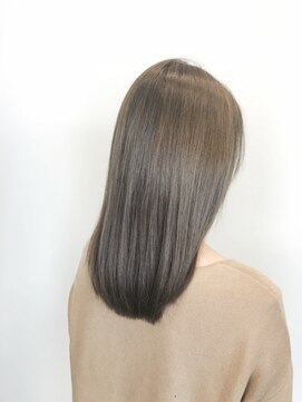 アヤナ バイ アヤラ(ayana by ayala) フォギーベージュ〈浦安 美容室〉