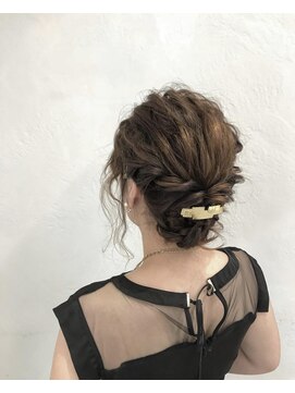 ログズヘア(Logs hair) ルーズアレンジ