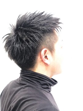 バーバーアンドビューティー マル(Barber and Beauty MARU) MARU メリハリ２ブロックショート