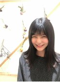 黒髪ナチュラル外ハネミディアム