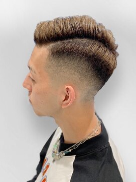 ソアー 新大阪(SOAR) イメチェン！サイドパートフェード×ハイトーンカラー【新大阪】