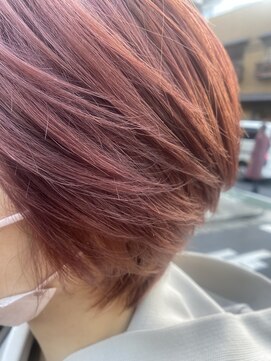 レオニード 表参道(LEONID) ショートヘア　コーラルピンク　最上