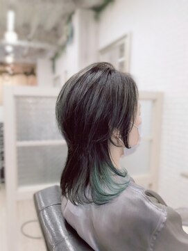 プレジール (Plaisir) 大人ウルフカット＋白髪染め＋インナーカラー　40代50代60代