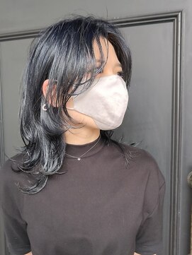 ルーツ(Roots) ウルフスタイル×ブルーブラック