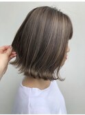 ナチュラルハイライト★ベージュカラー★外ハネ