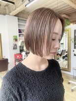 ヌード(NUDE)&nbsp;NUDEダブルカラー 前下りボブ切りっぱなしボブ ハイトーンカラー