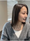 グレーベージュカラー