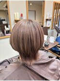 ほんのりピンクのくすみベージュ