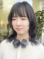 ユキ 八事(yukii) ウルフカット