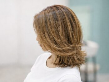 リトルスマイリー 鵠沼海岸店(Little Smiley)の写真/年齢と共に変わる髪質に対応できるのは大人女性美容師のみ在籍のサロンだから。女性の悩みは女性にお任せ。