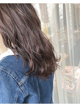 トリート 妙典店(TREAT) ベージュ×波ウェーブ_TREAT妙典