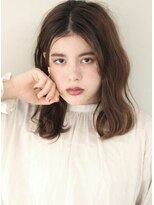 サーカス バイ ビュートリアム 青山(CIRCUS by BEAUTRIUM)&nbsp;ゆるふわ　手入れ簡単　無造作　ミディアムヘア