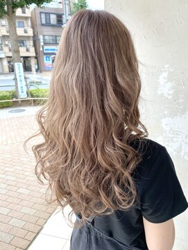 エイミーバイアフロート(amie  by afloat) 外国人風☆ウェービーblond hair