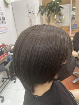 ラディシュ さがみ野(RADISH) 20代30代アッシュグレージュハンサムショート伸ばしかけ抜け感