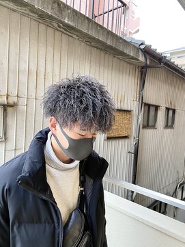 ブレイズ ザ サロン(BLAZE THE SALON) 黒髪無造作束感強めツイストスパイラルマッシュ【BLAZE 大庭】