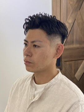 ドルクス 日本橋(Dorcus) 日本橋フェードパーマ　かきあげアップバング