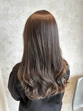 ミリィ 四日市(mily) アッシュグレージュ