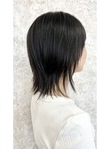 黒髪マッシュウルフカット